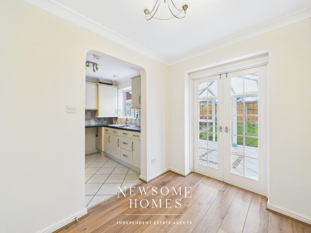 Kitchen/ Dining Room