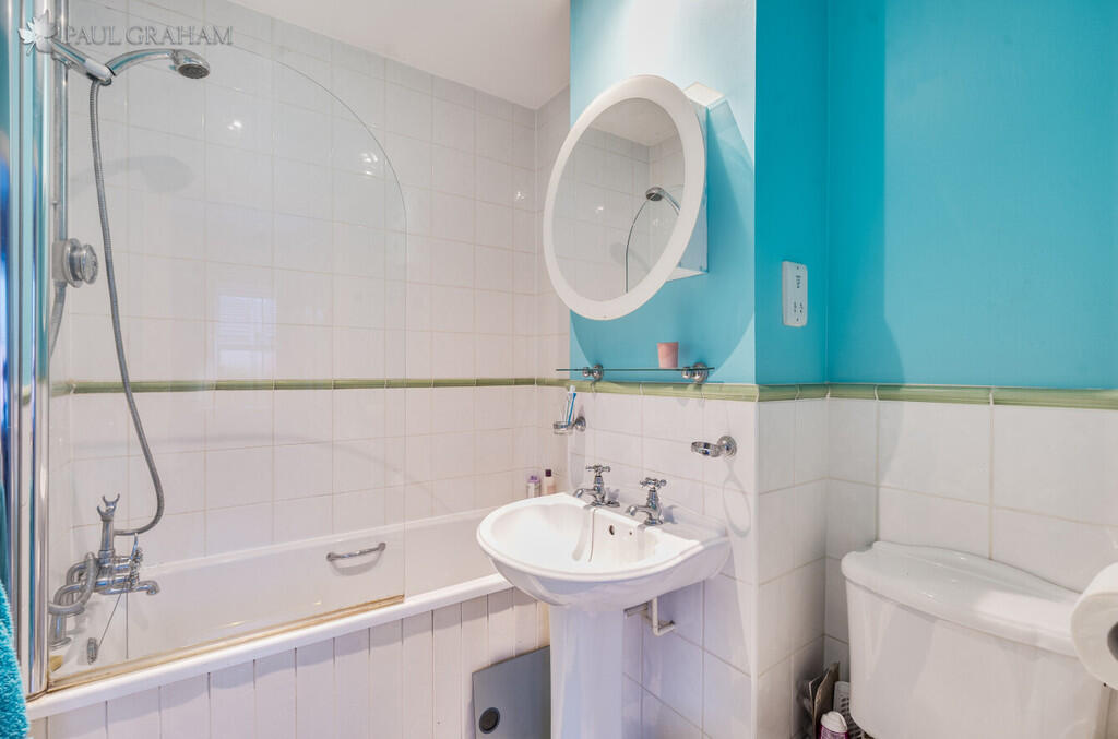 0cf2c8d2-b6d8-473...