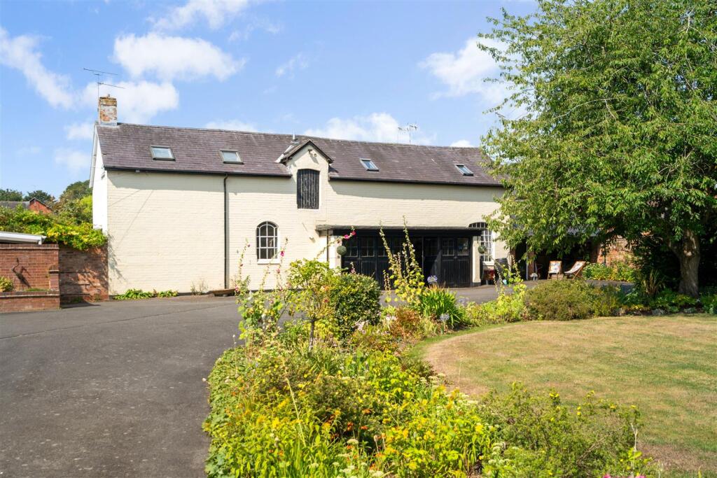 96431_Broadlands 3 Hill Wootton Road Leek Wootton 