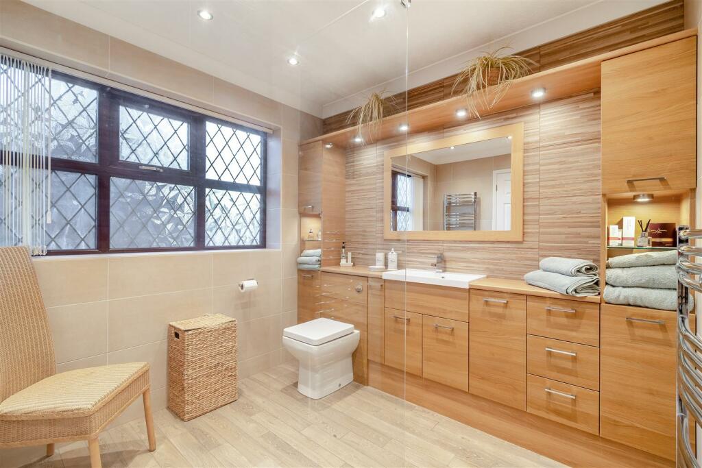 8576940-interior49.jpg