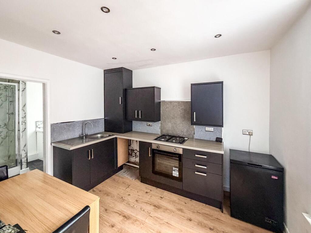 WhatsApp Image 2025-10-13 at 09.05.48_036e7c2e