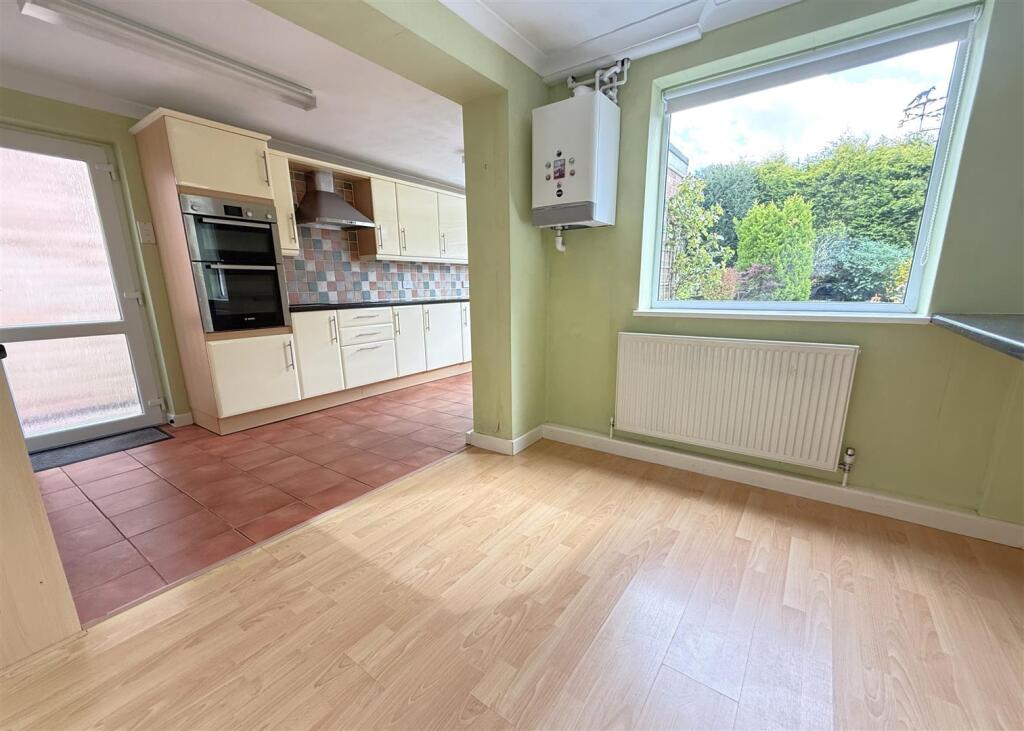 UTILITY/BREAKFAST AREA