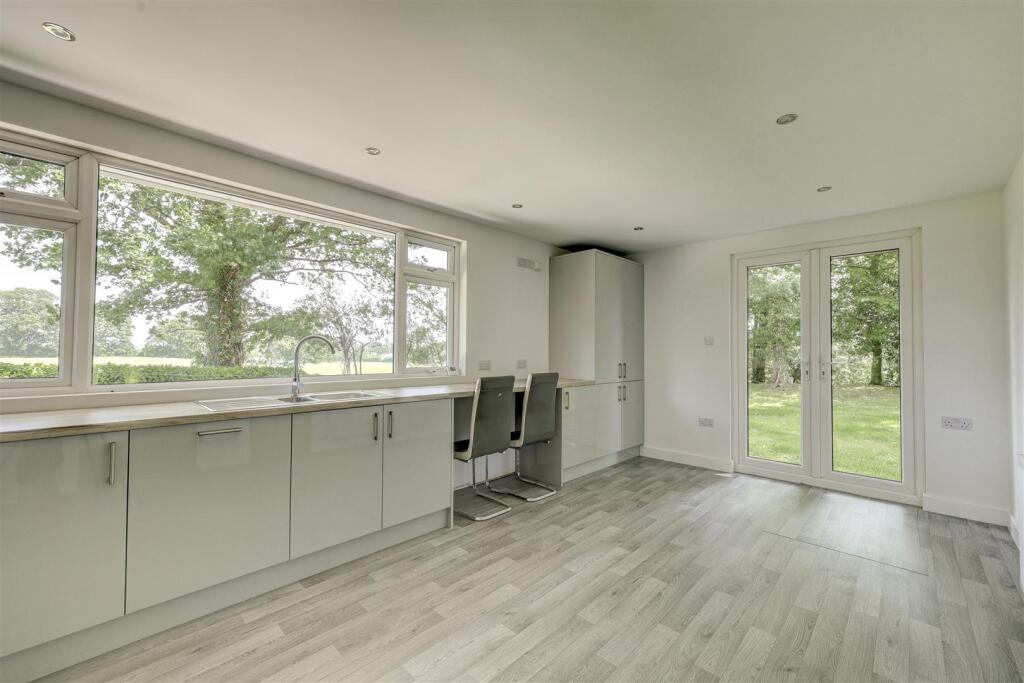 Kitchen Diner