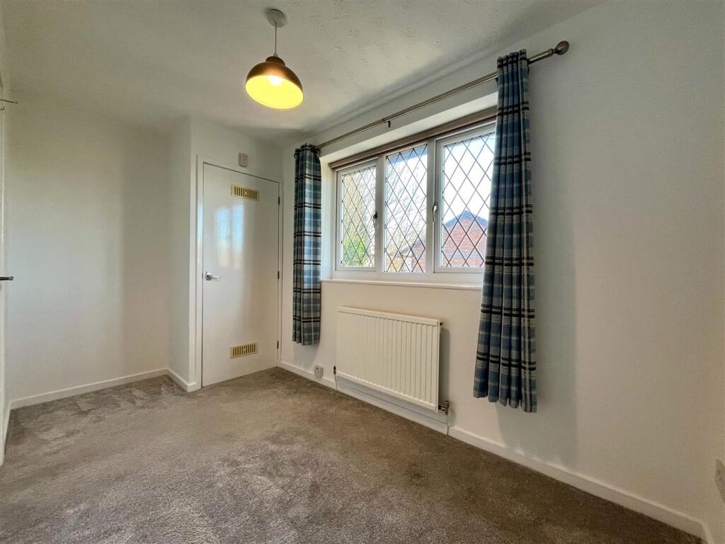 Bedroom 2 Aspect 2