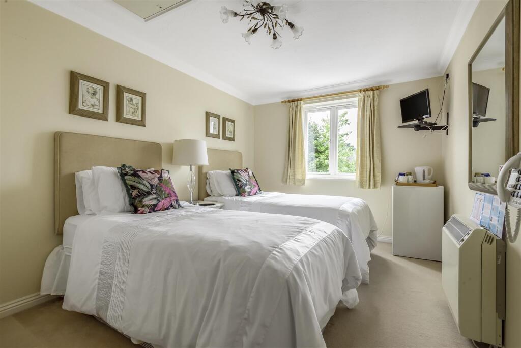 Owners Guest Suite.jpg