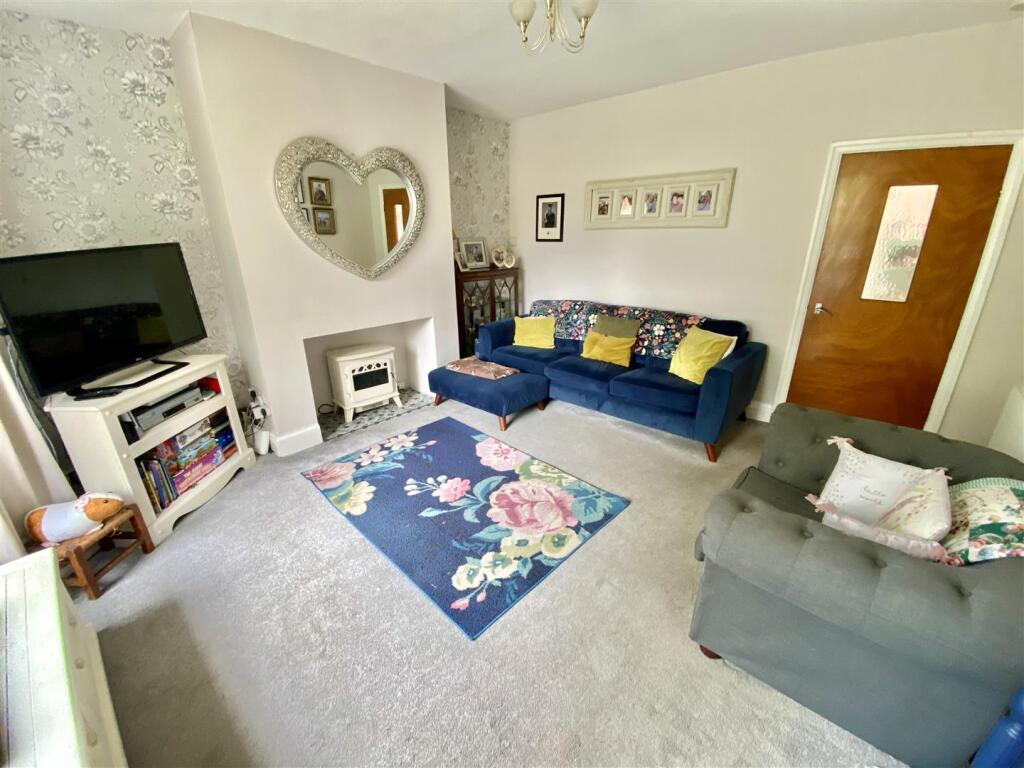 Bramleys Estate Agents - Huddersfield Road - Mirfi