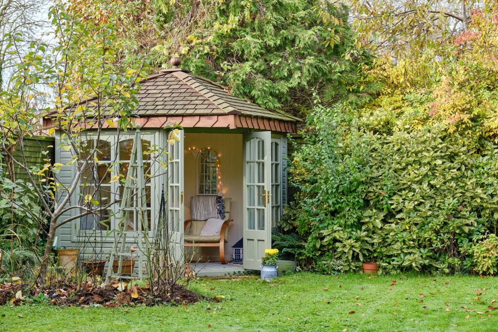 EdisonFord_8AmberleyWay(Nov24)_149(print)