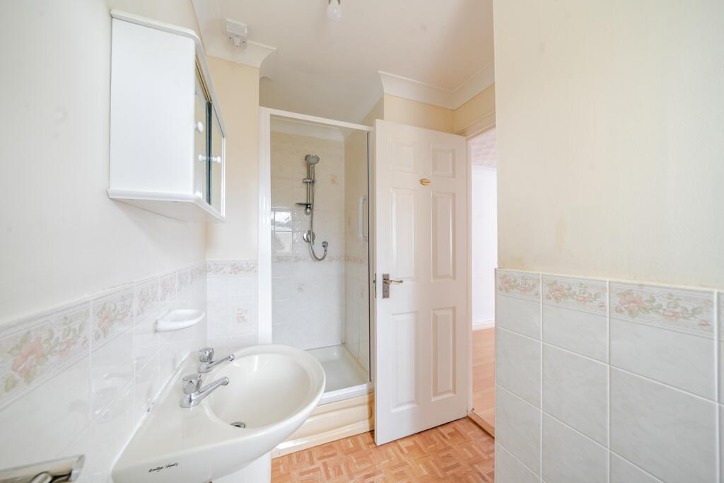 1357046-7-68e8f2bfbbf0a