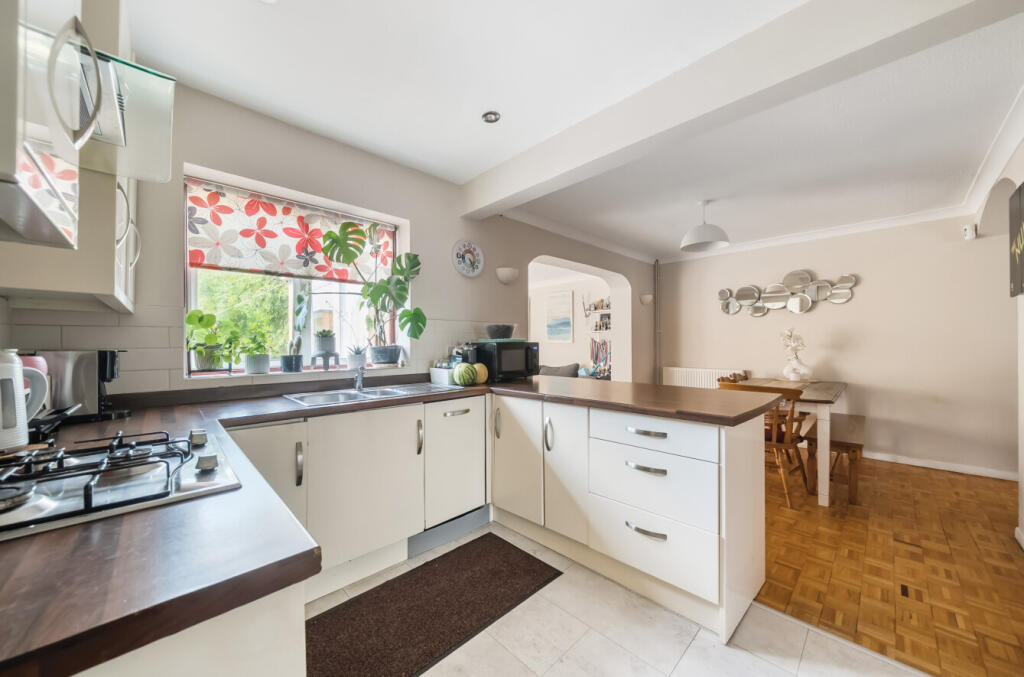 1317779-5-6864233...