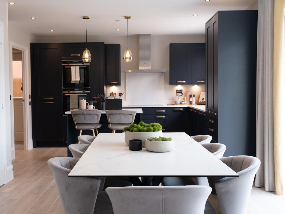 redrow-henley-kitchen-dining-60551.jpg
