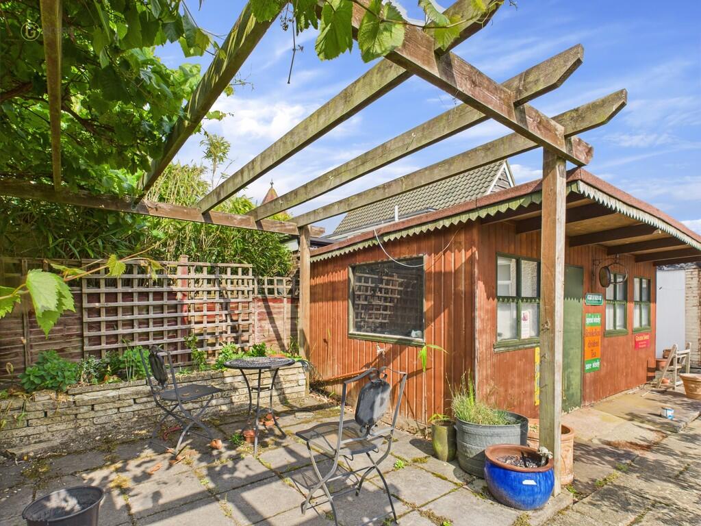 CAM03830G0-PR0166...