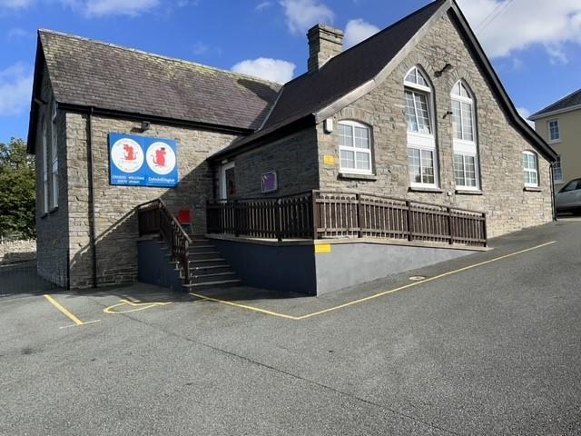FRONT MAIN RECEPTION