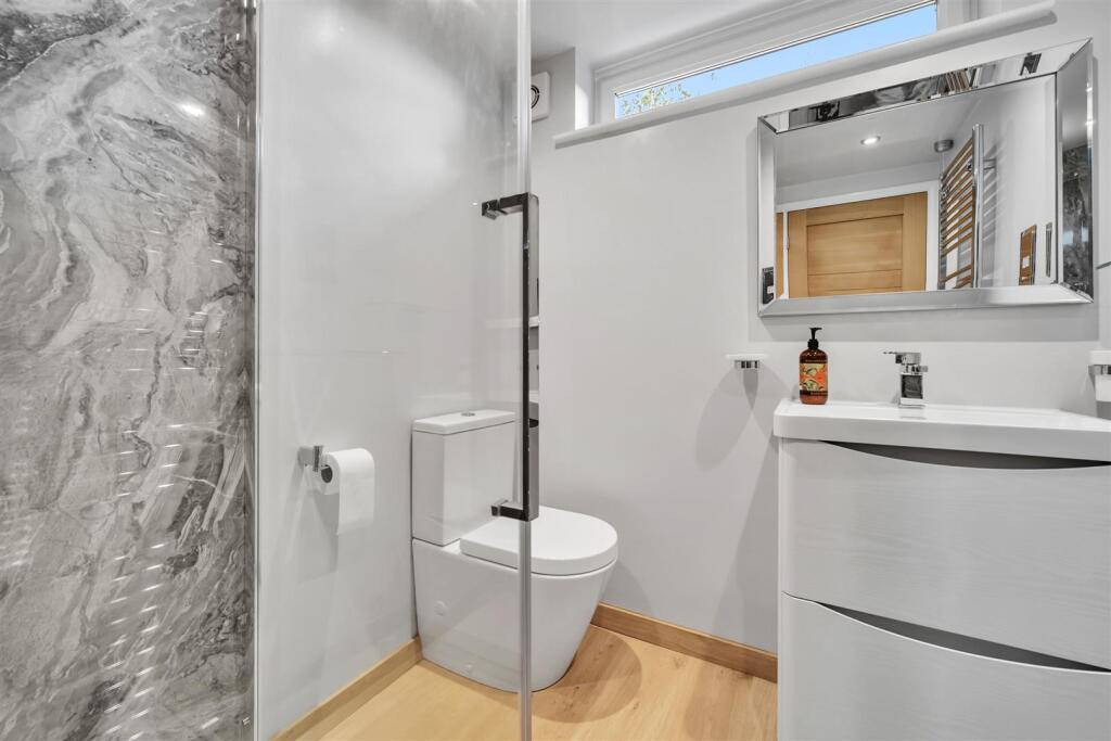 Saxton Mee  14 Castle Mount Crescent 0032.jpg