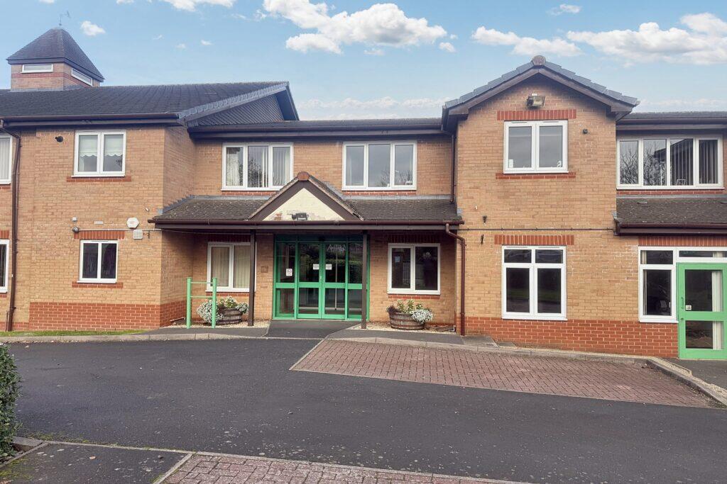 Kingsford Court - Exterior of Property