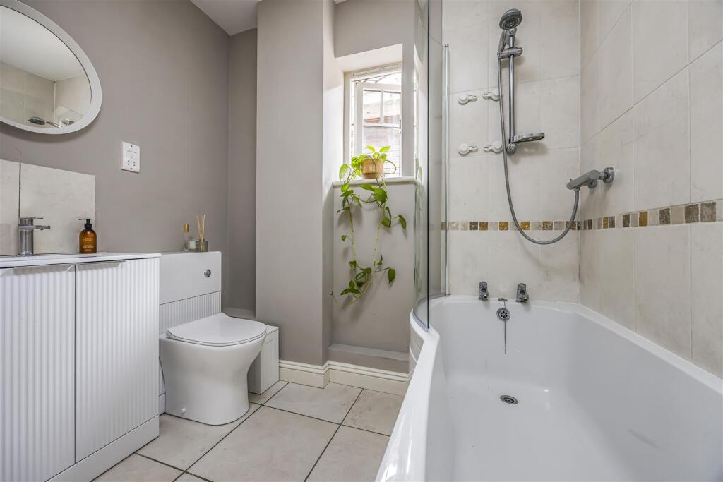 10 Castle Mews, Horndean-PorticoMarketing-SoldBy-1