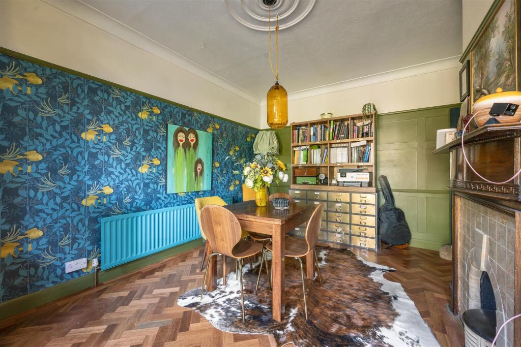 Elmfield Road, E4
