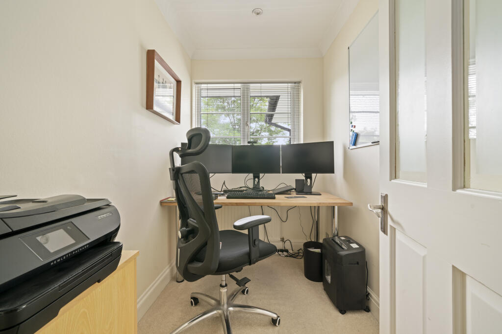 2 Ray Drive SL6-15.JPG