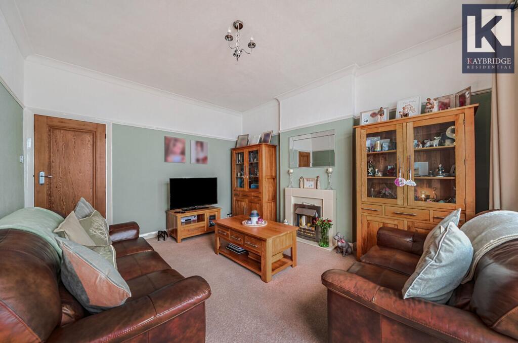 Tealing Drive, Epsom