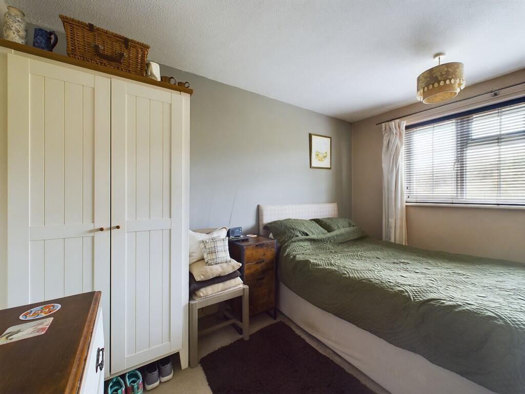 CAM02089G0-PR0392...