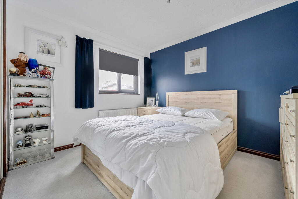 1354553-2-68ca812...