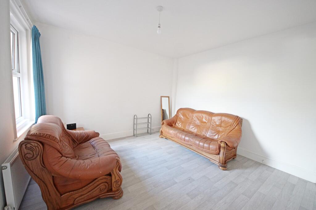 lounge 2