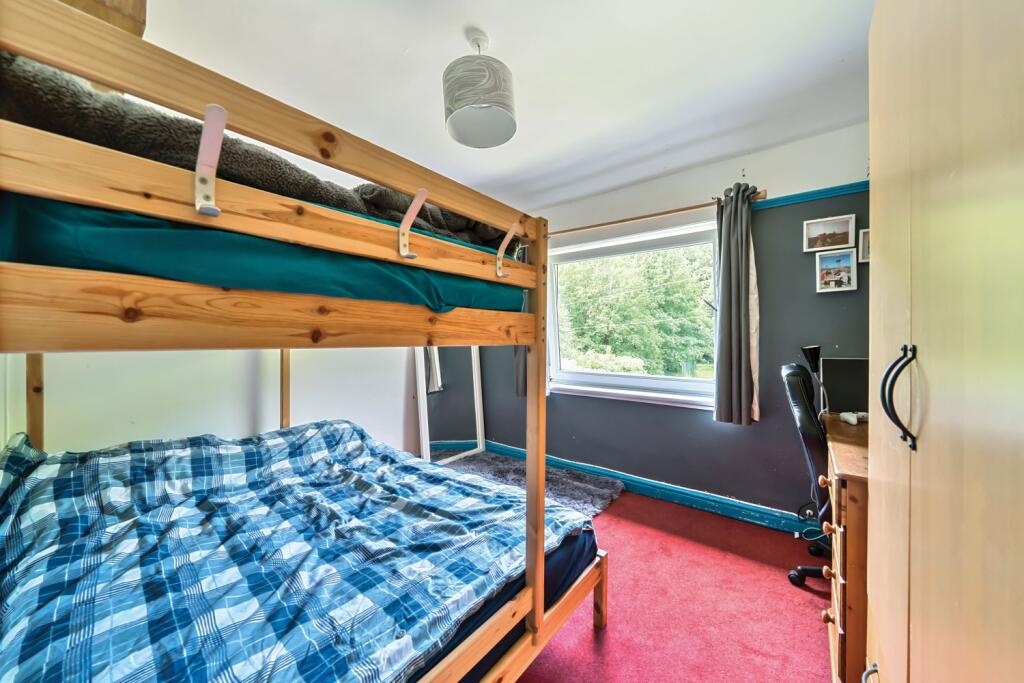 1304546-4-6847fef42fa80