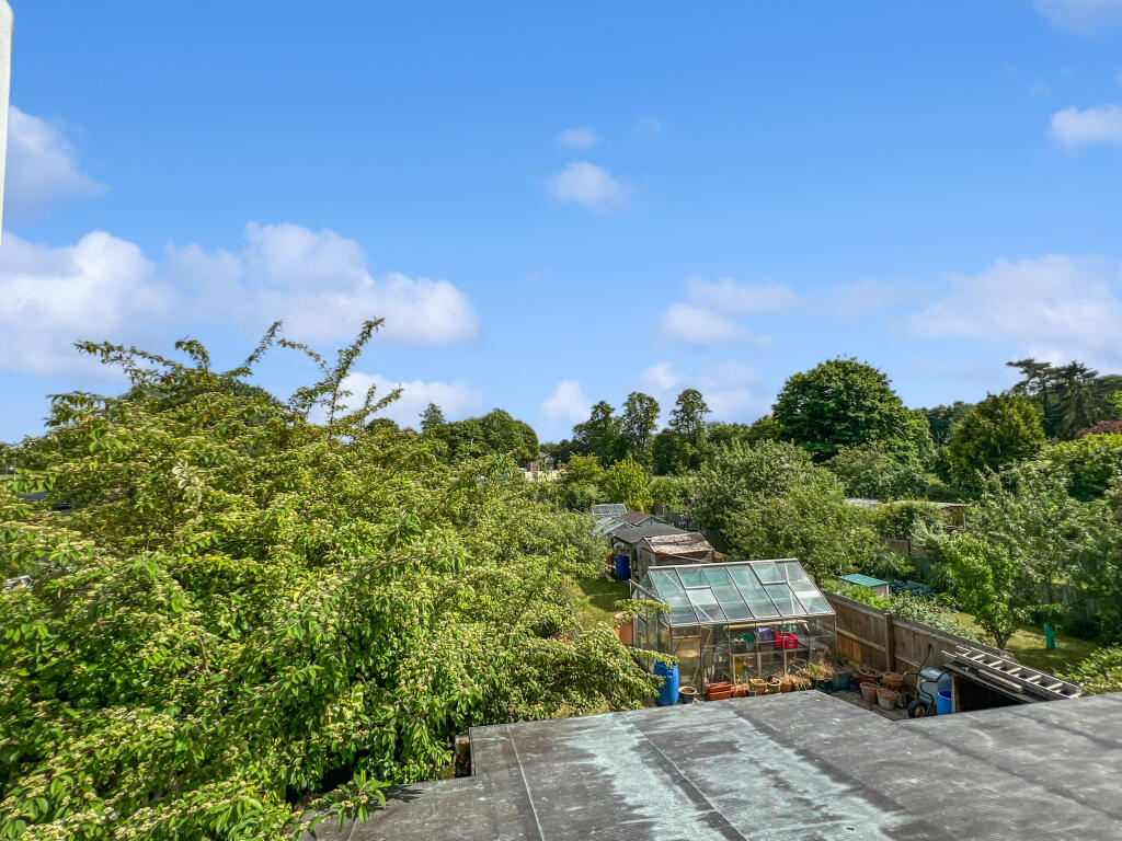 db16421294de15307d5b5a527f3e0b1af116faa4