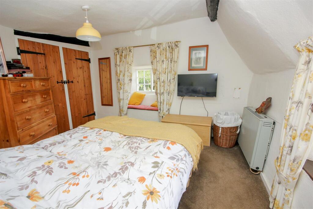 Master Bedroom.jpg