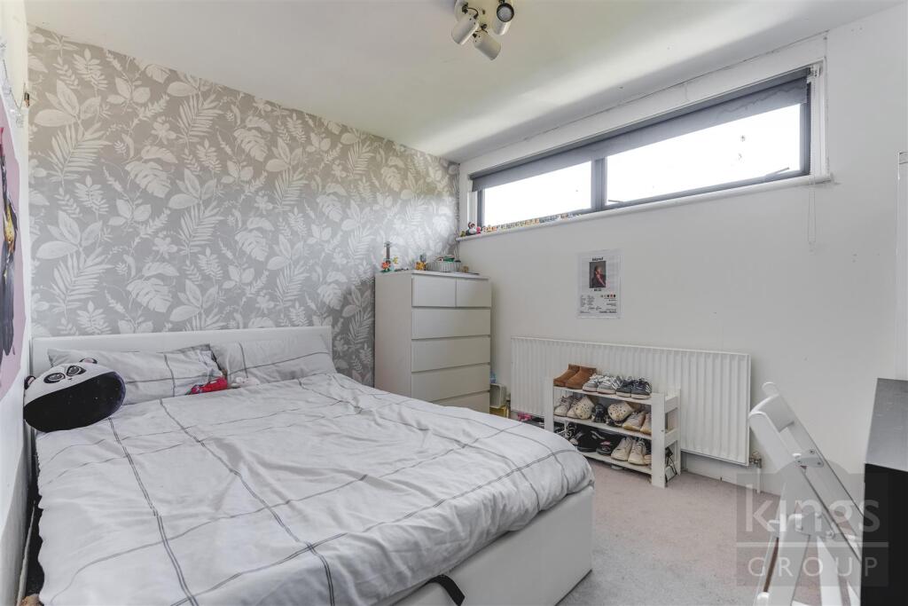 Bedroom .jpg
