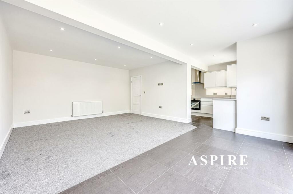 Aspire Estate Agents7.jpg