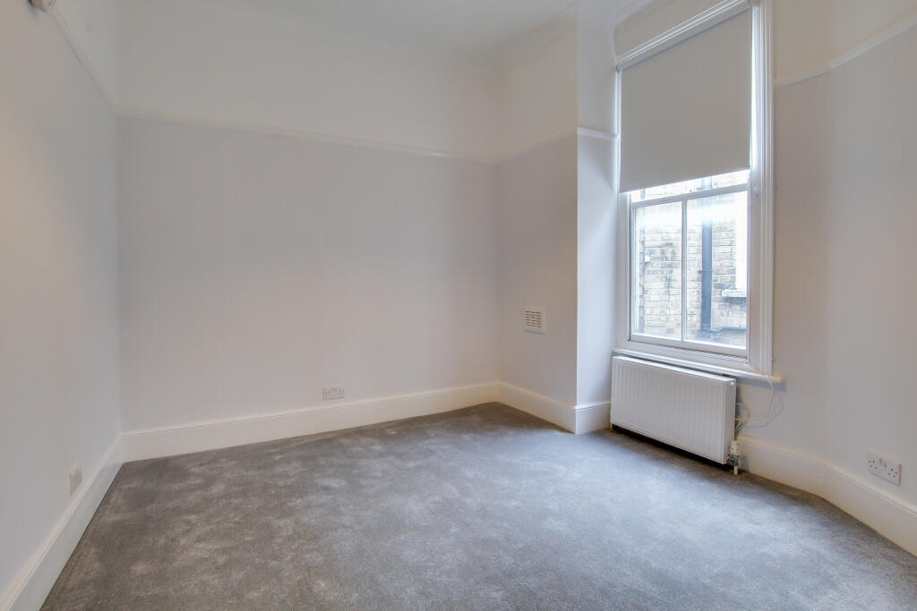4.bedroom.jpg