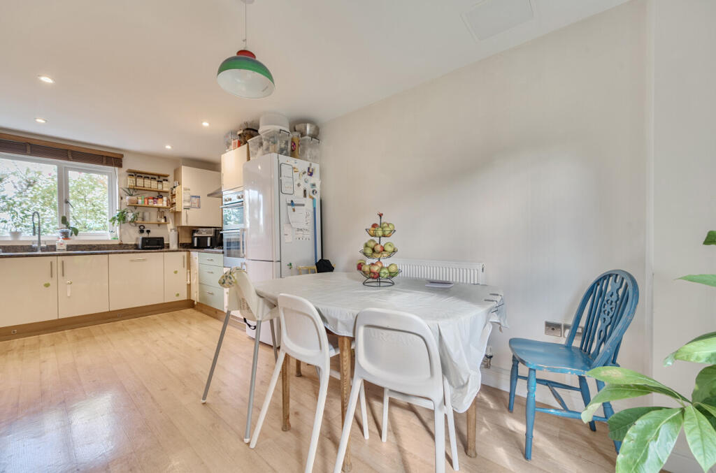 1361895-13-68dea7...