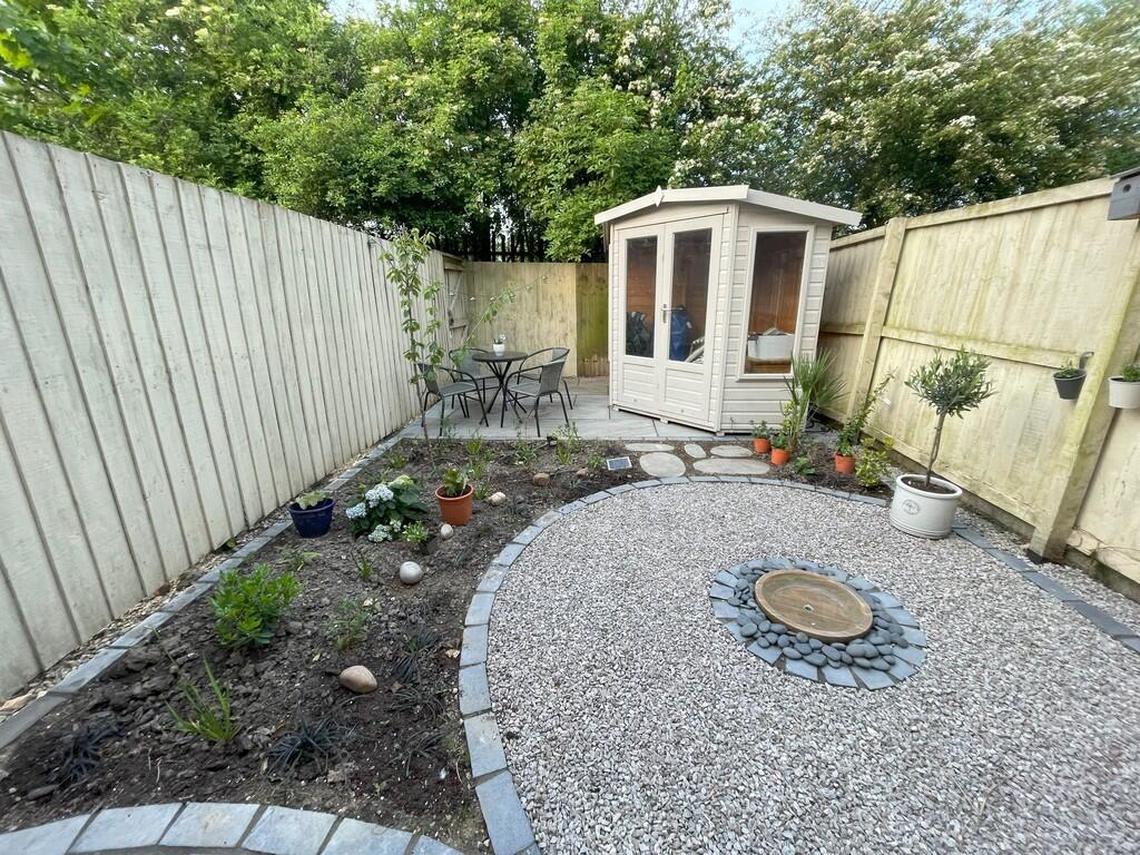 BACK GARDEN