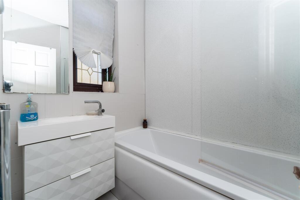 457 Uxbridge Road Bath.jpg