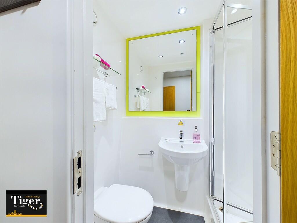 CAM03440G0-PR0215...