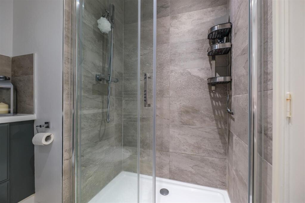 Spynie Gardens-40.jpg