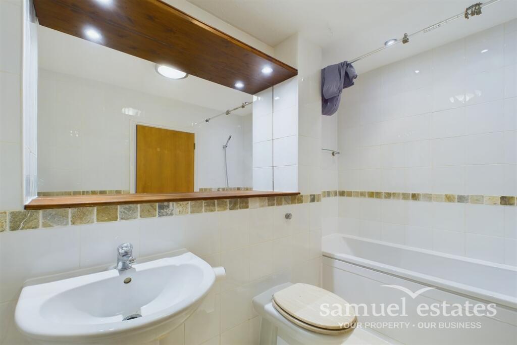 Main Bathroom