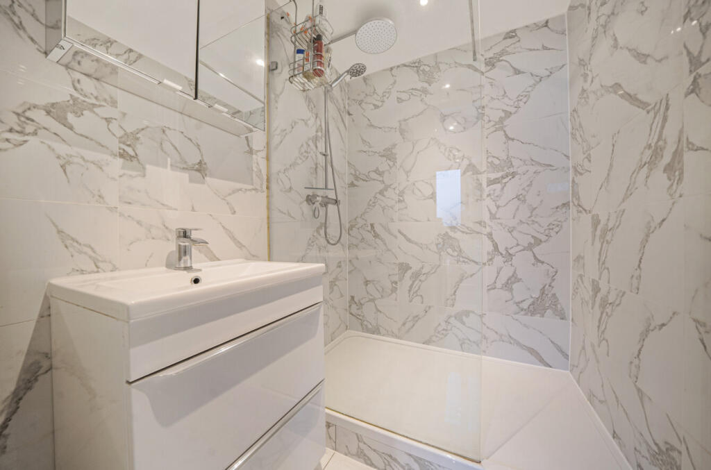 1383996-20-692715...