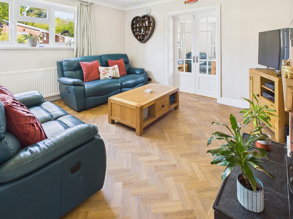 CAM05068G0-PR0016...