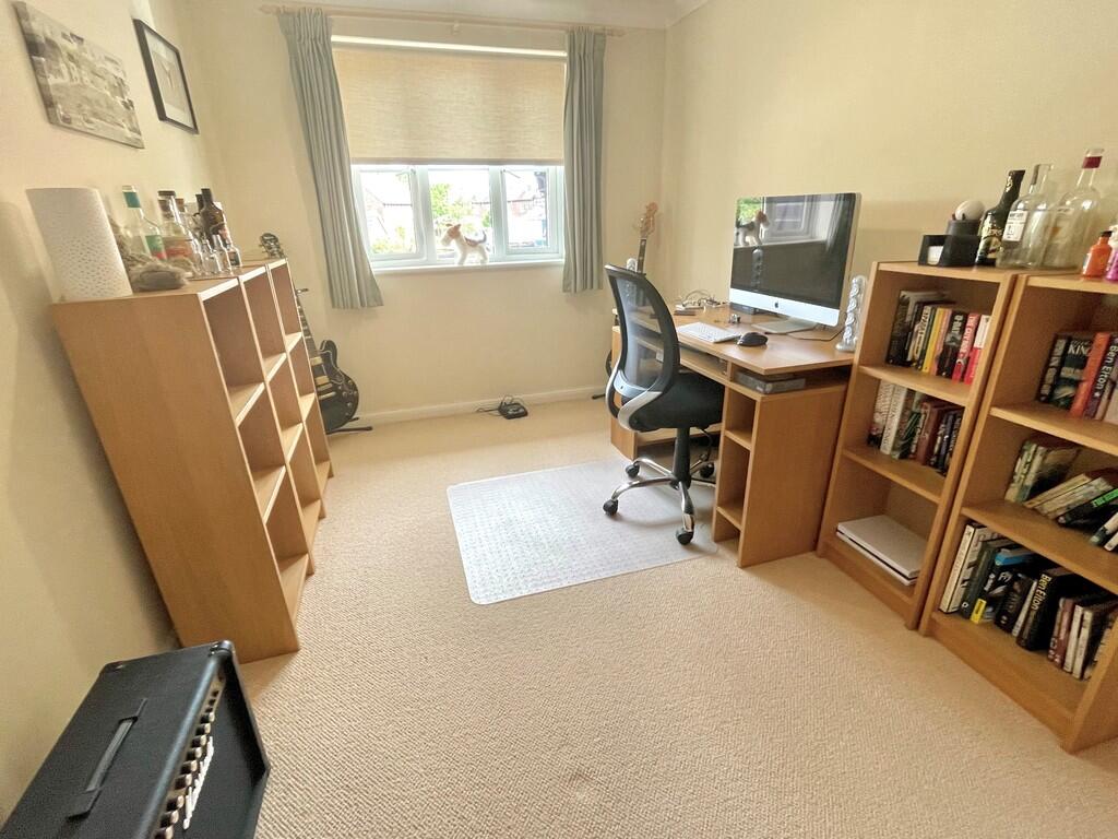 27 The Poplars Be...