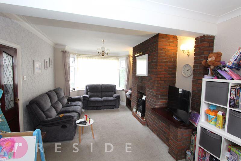 Lounge / Dining Room