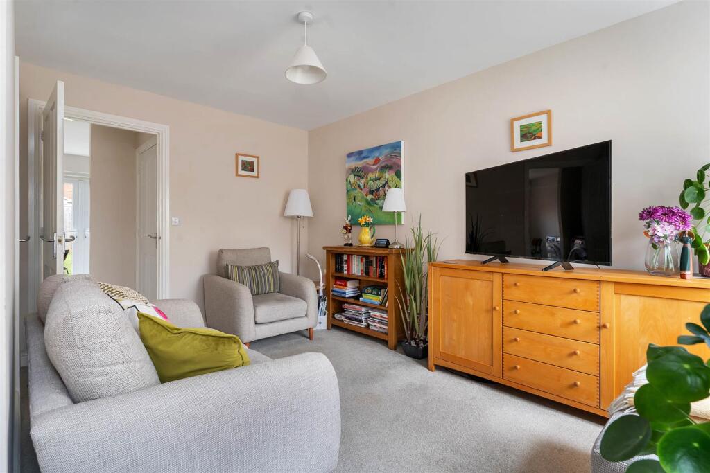 SITTING ROOM
