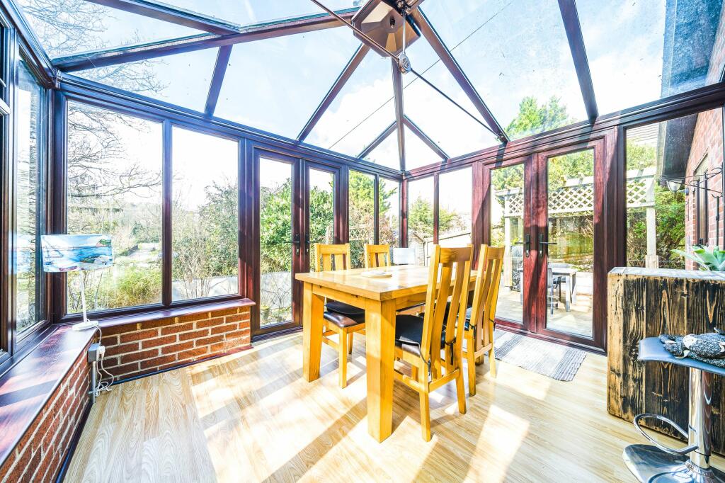Dining conservatory