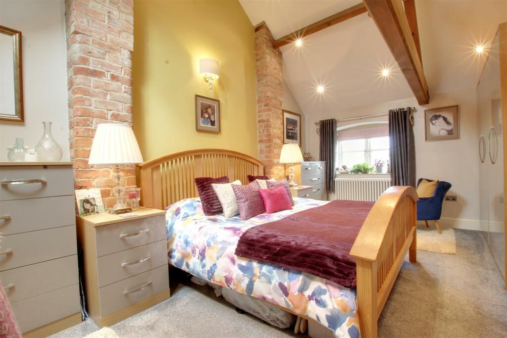 MASTER BEDROOM 1