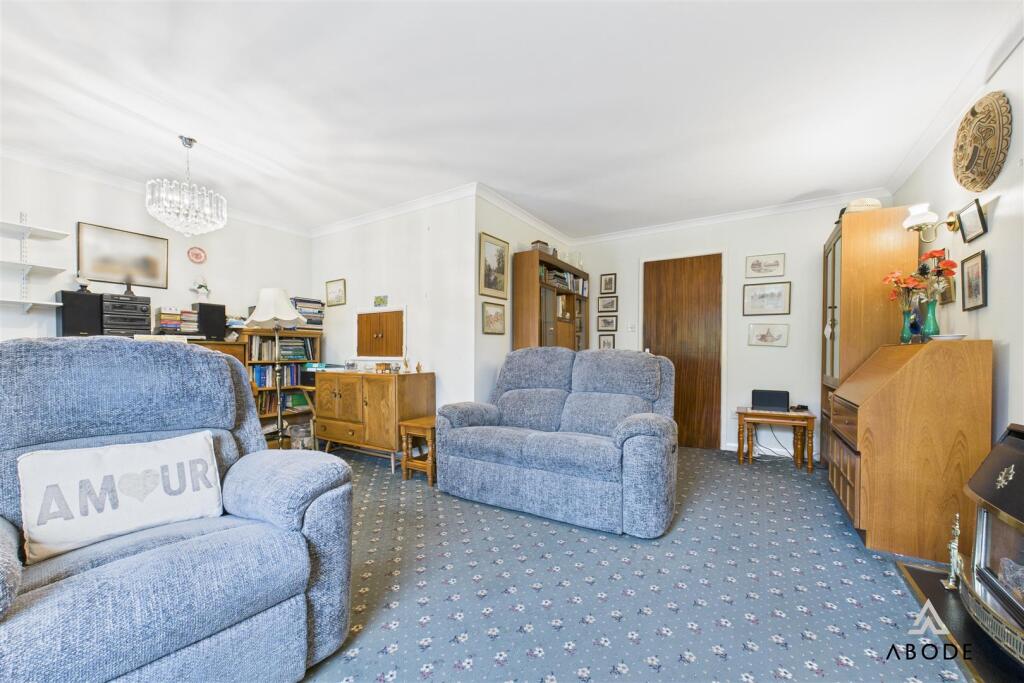 CAM03473G0-PR0461-STILL005.jpg