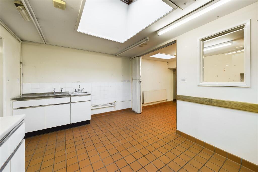 14 Lower Church Street, Chepstow, NP16 5HX | Freeh