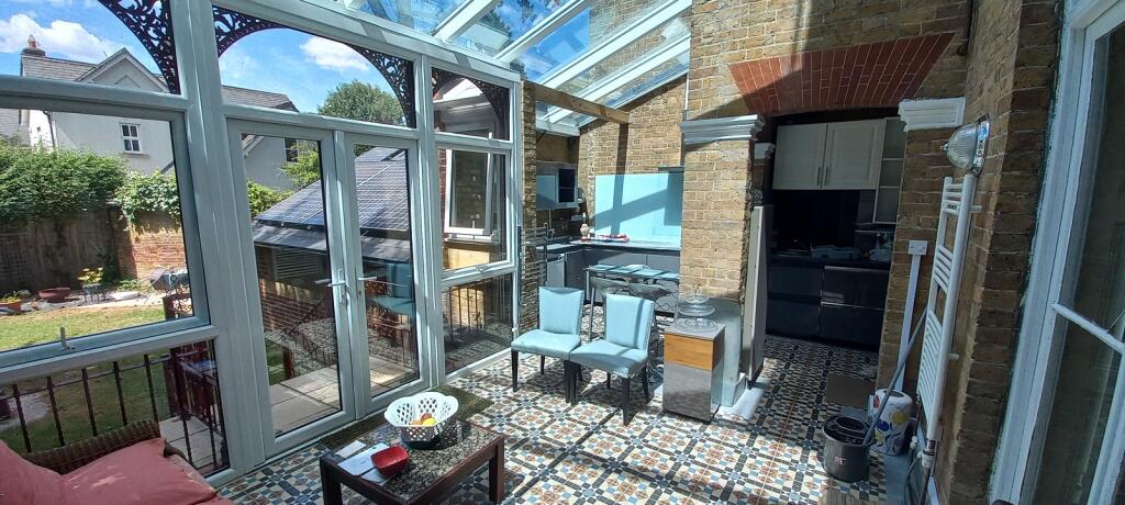 Kitchen/Living Area