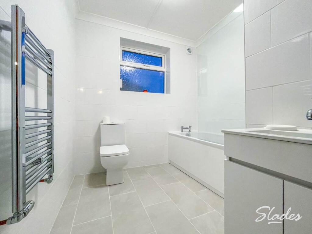 15 SBR BATHROOM MAIN