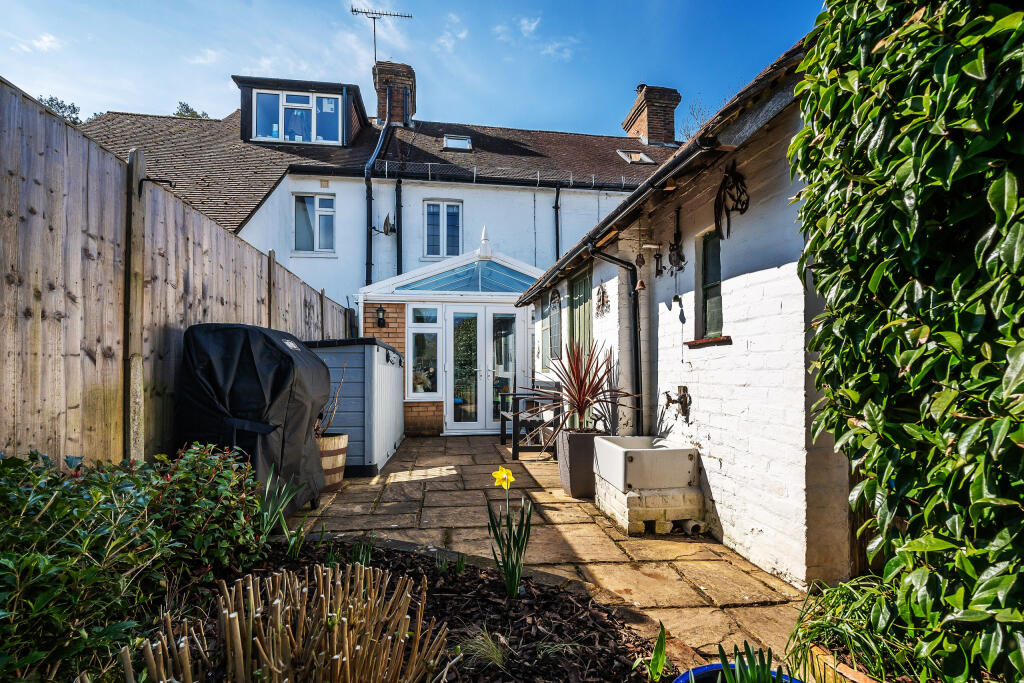 3-Uckfield-Cottage-13