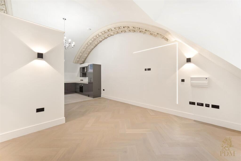 Apt 7 33 Long Row Nottingham NG1 2DR